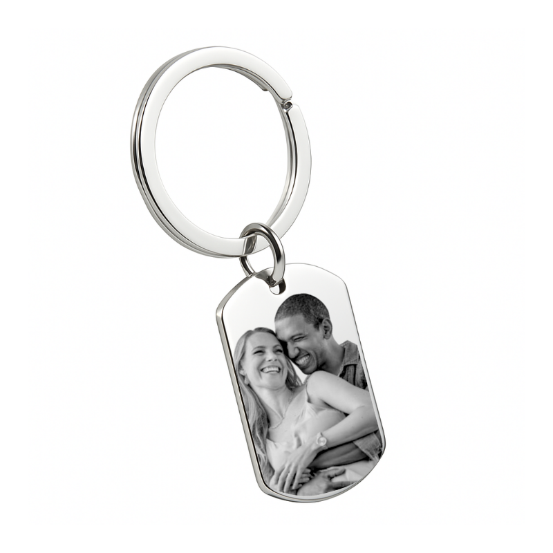 Personoitu Dog Tag -avaimenperä – Kuva etupuolella & kaiverrus takana